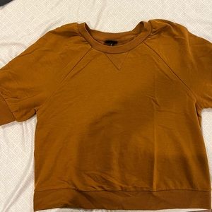XL short sleeved sweatshirt